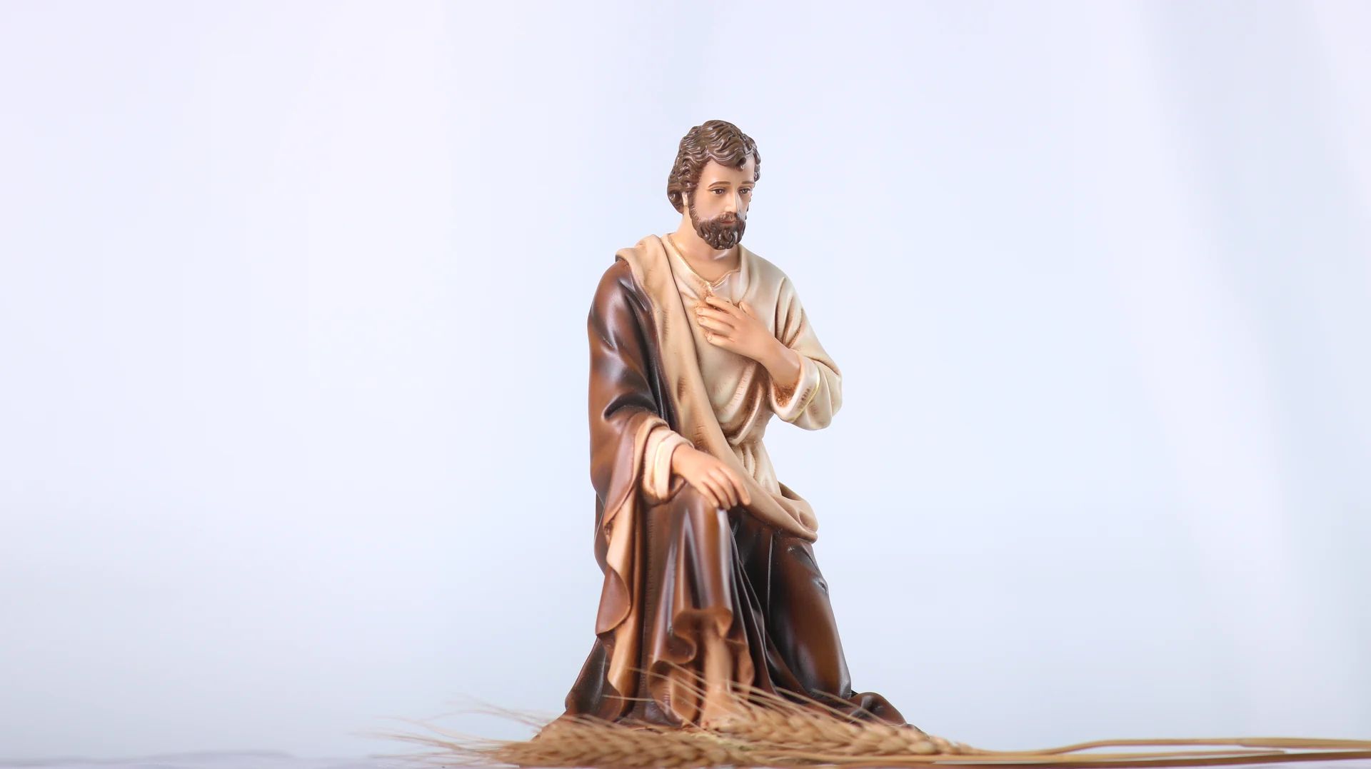 Bộ tượng Giáng sinh mini 20 cm 3 nhân vật tông màu sáng cổ điển