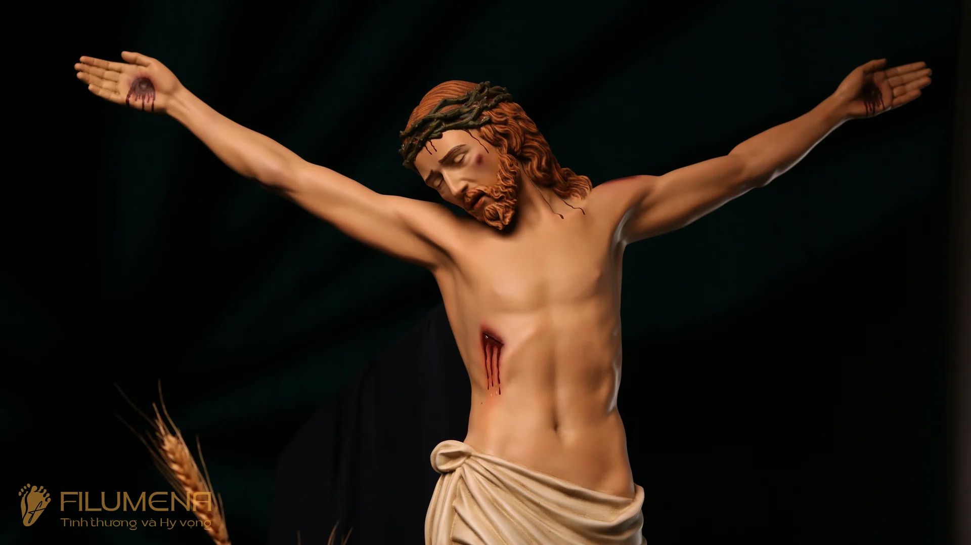 Tượng Chúa chịu nạn cao 80 cm bằng đá tái tạo