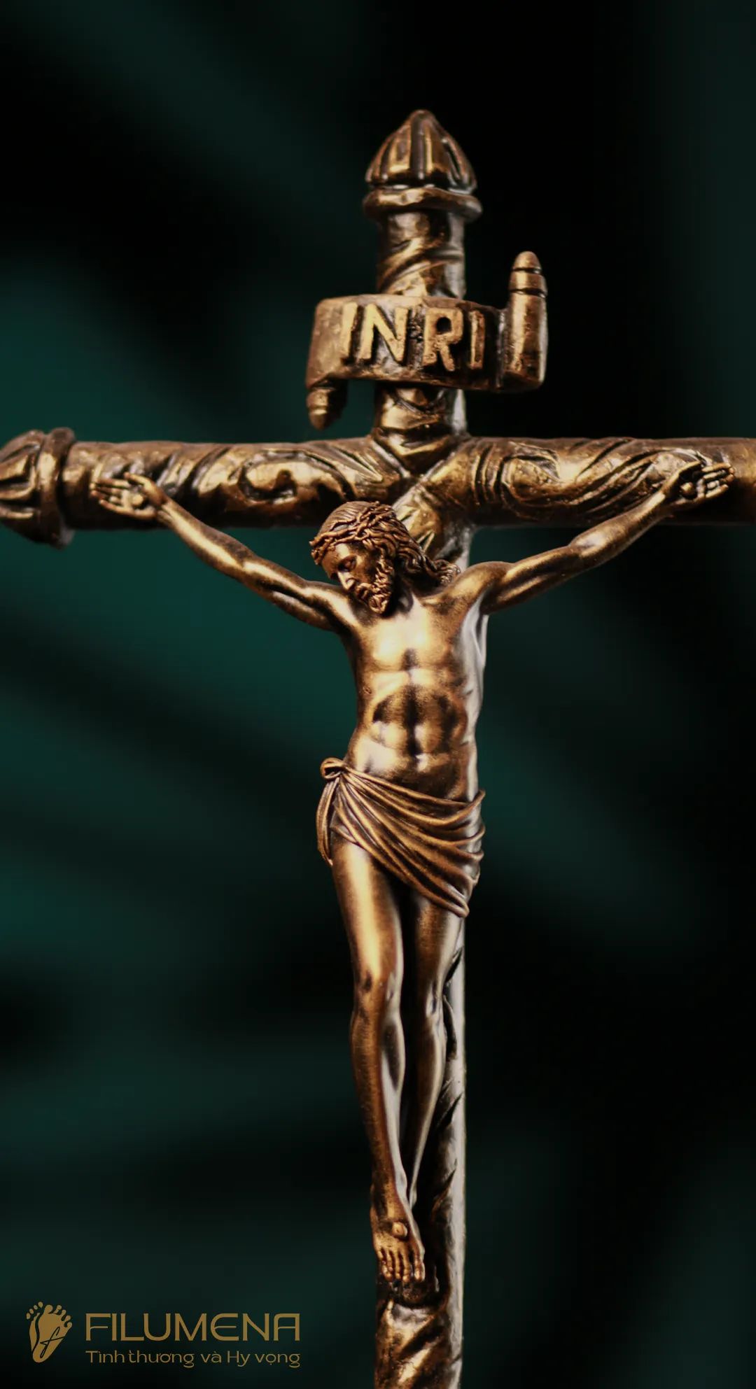 Tượng Chuộc tội để bàn màu đồng, tượng Chúa chịu nạn cao 20 cm, 30 cm