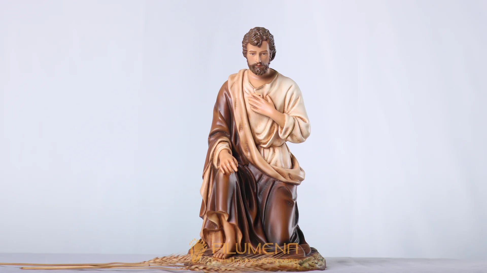 Bộ tượng Giáng sinh 30 cm 5 nhân vật tông màu sáng cổ điển