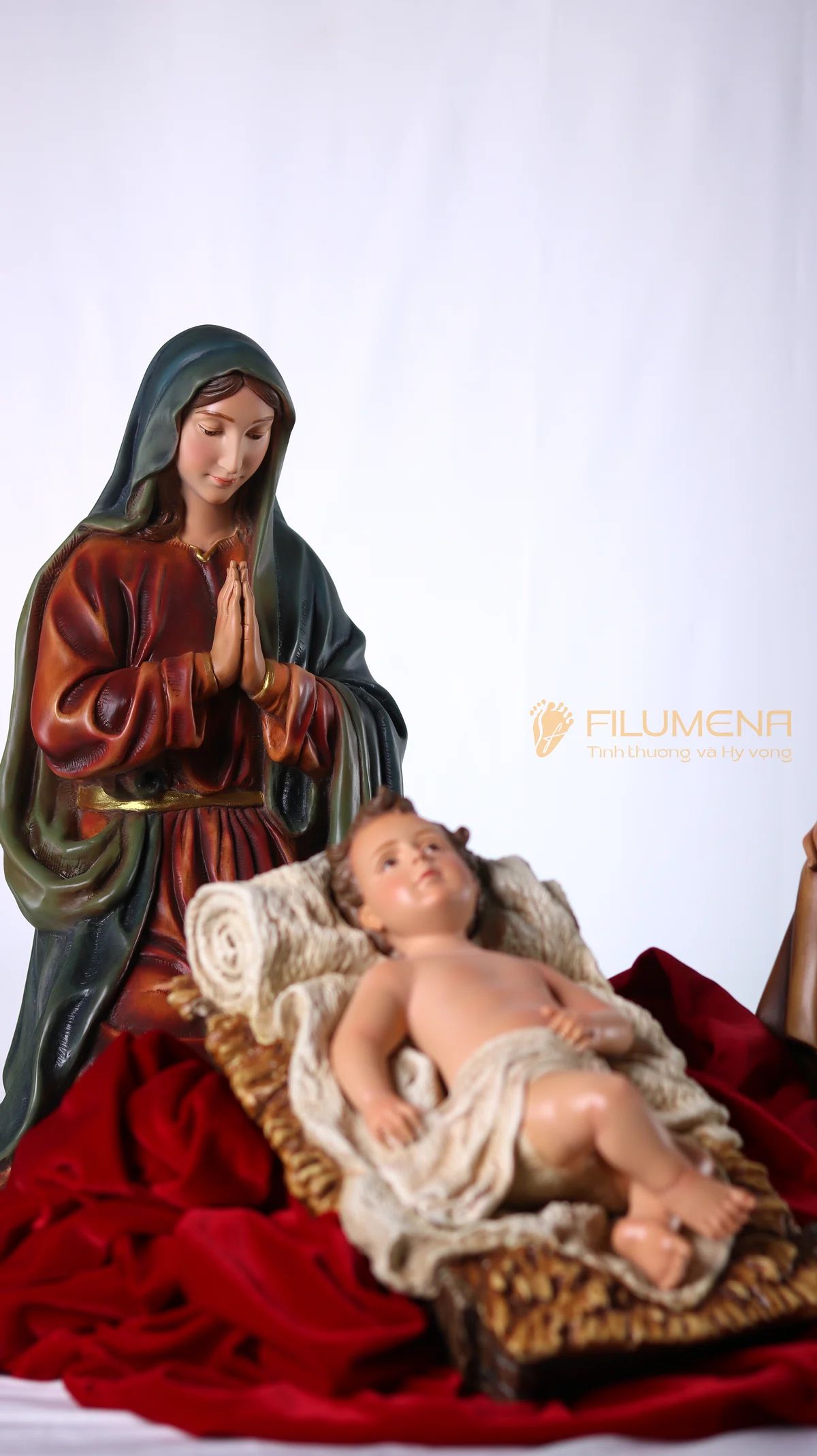 Bộ tượng Giáng sinh 50 cm 5 nhân vật màu trầm cổ điển