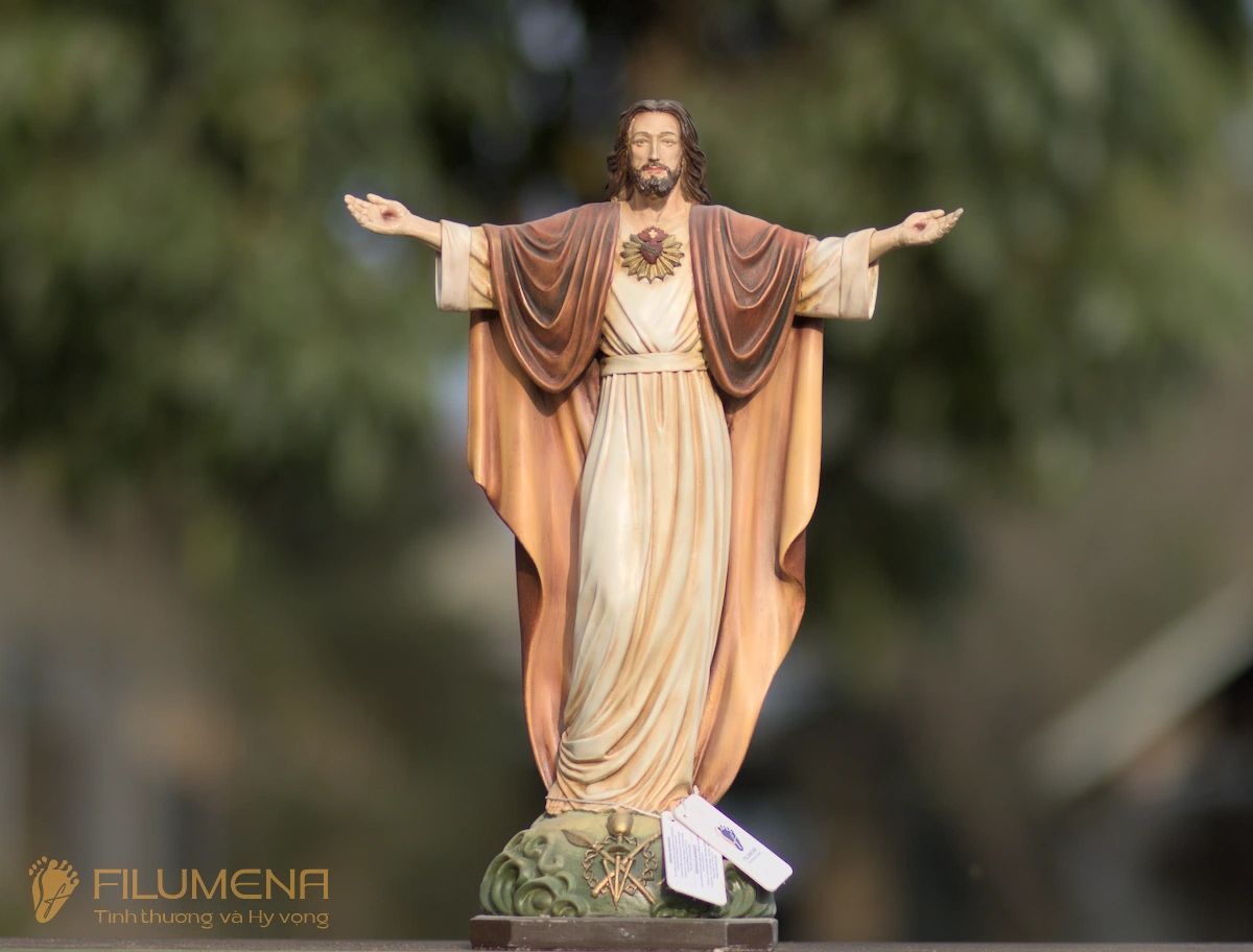 Bàn thờ Công giáo do Filumena sáng tác và sản xuất