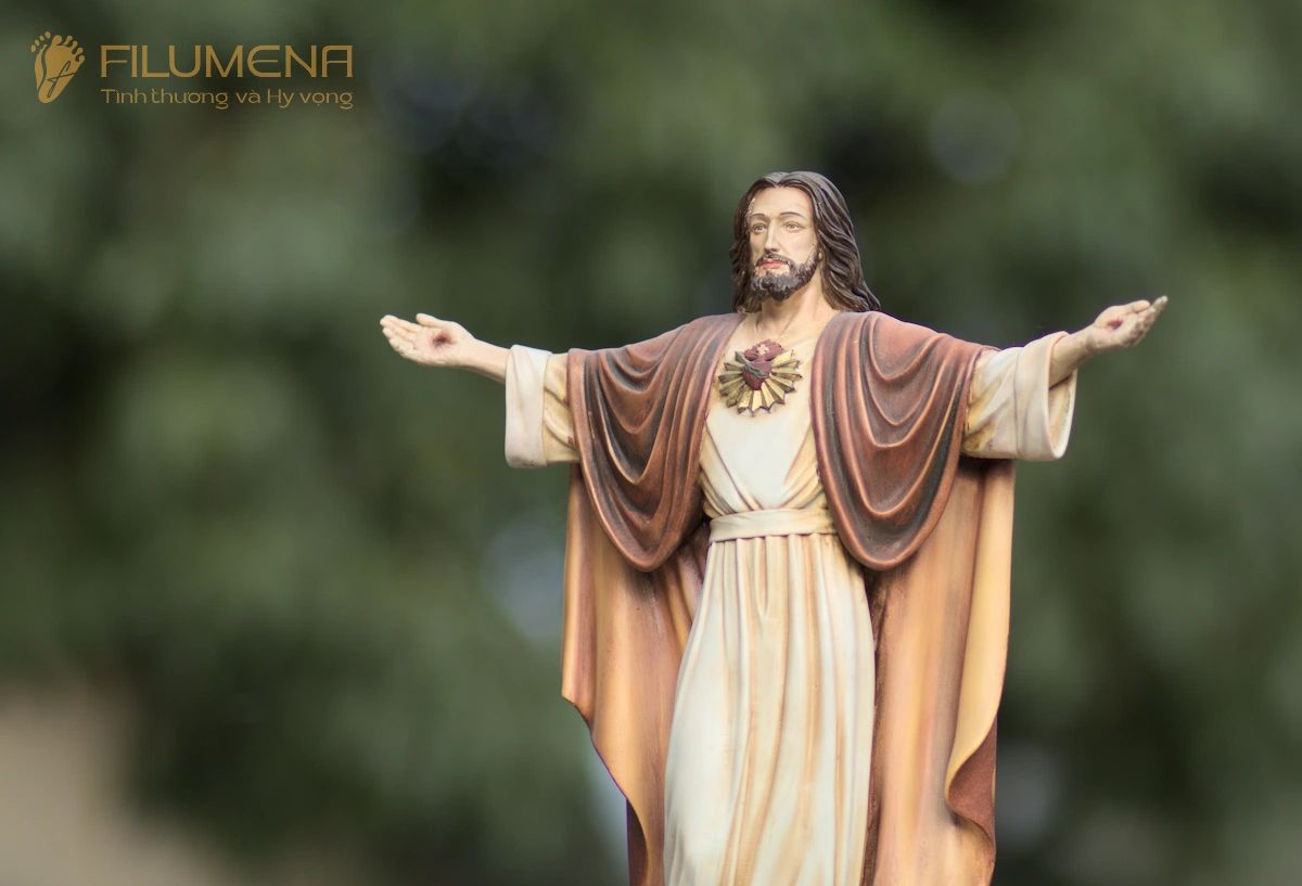 Bàn thờ Công giáo do Filumena sáng tác và sản xuất