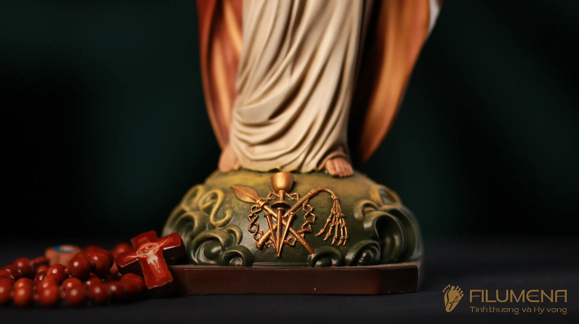 Tượng Chúa Ki-tô Vua Vũ trụ cao 20 cm, 30 cm