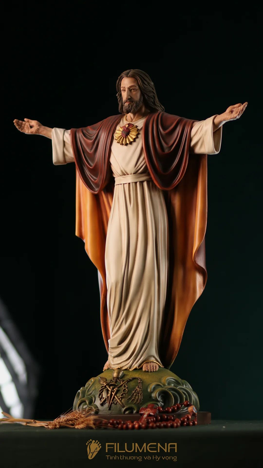 Tượng Chúa Ki-tô Vua Vũ trụ cao 50 cm bằng bột đá