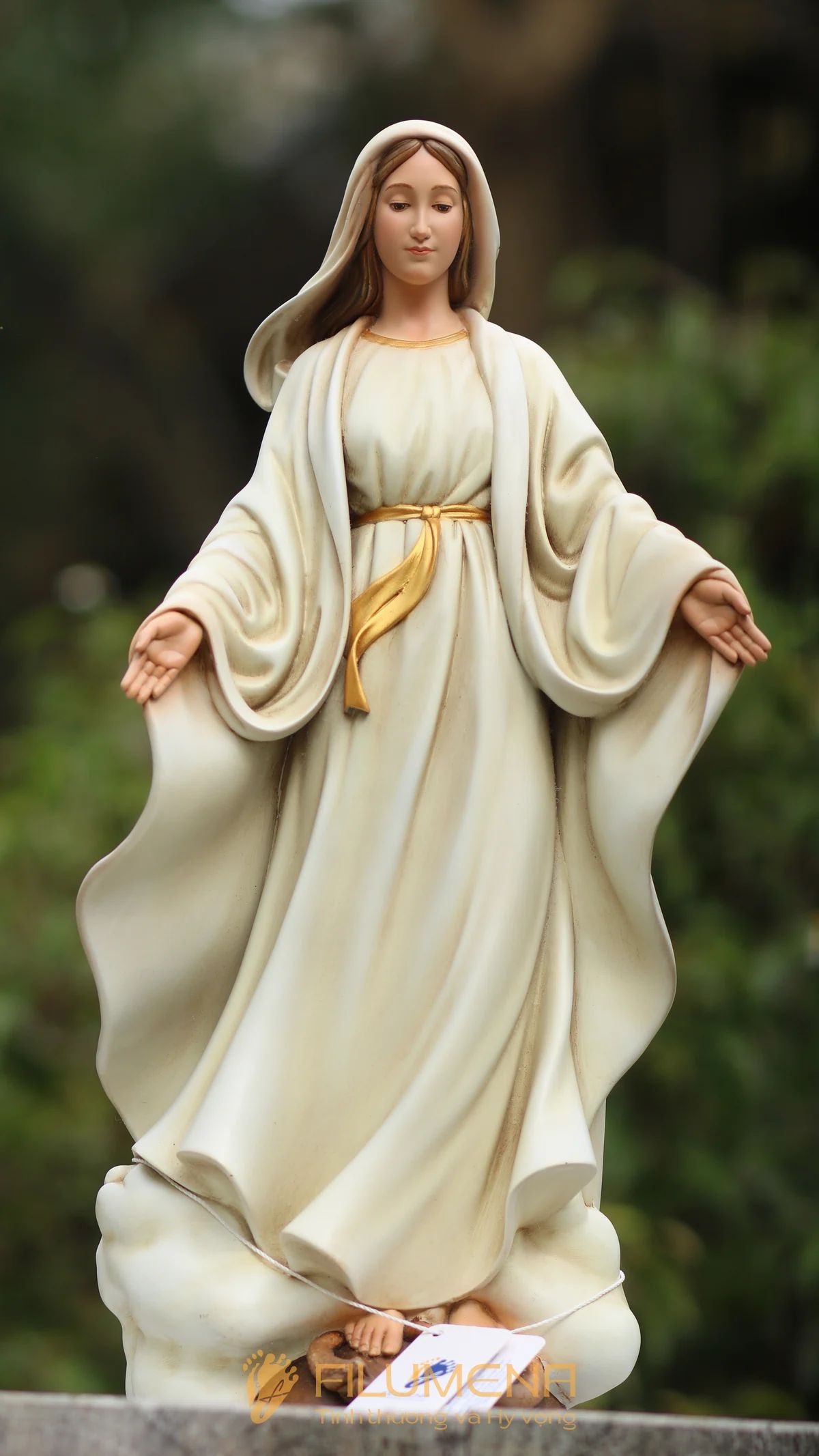 Tượng Đức Mẹ Ban Ơn cao 30 cm, 40 cm màu trắng ngà M3