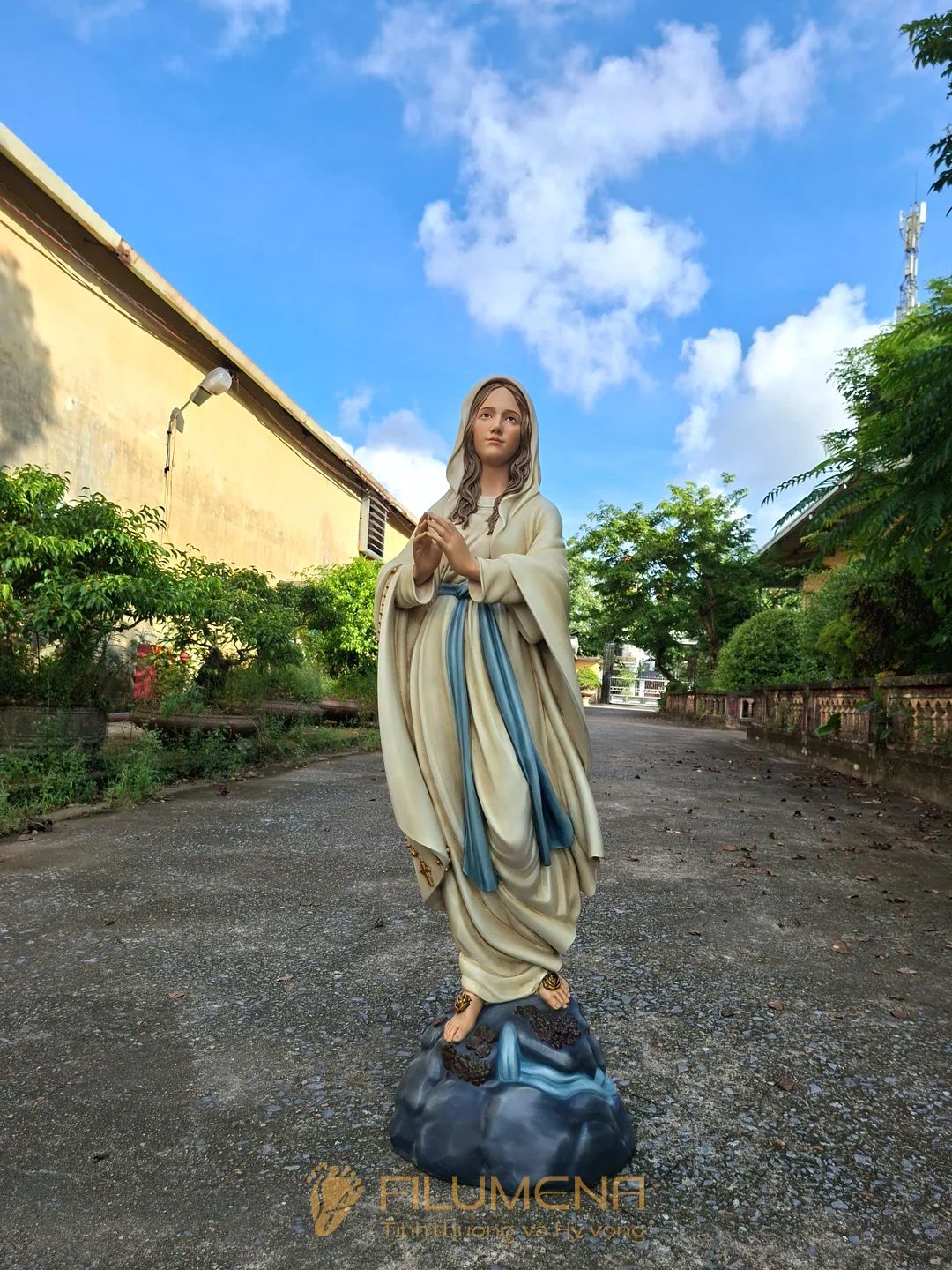 Tượng Đức Mẹ Lộ Đức cao 110 cm màu trắng