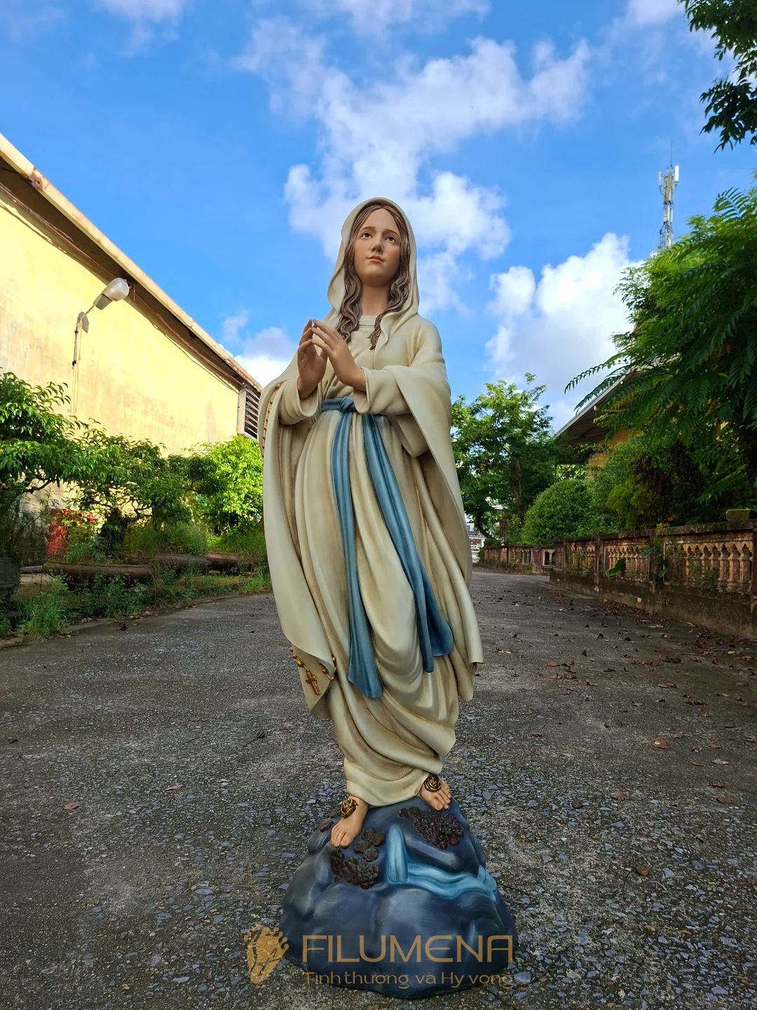 Tượng Đức Mẹ Lộ Đức cao 110 cm màu trắng