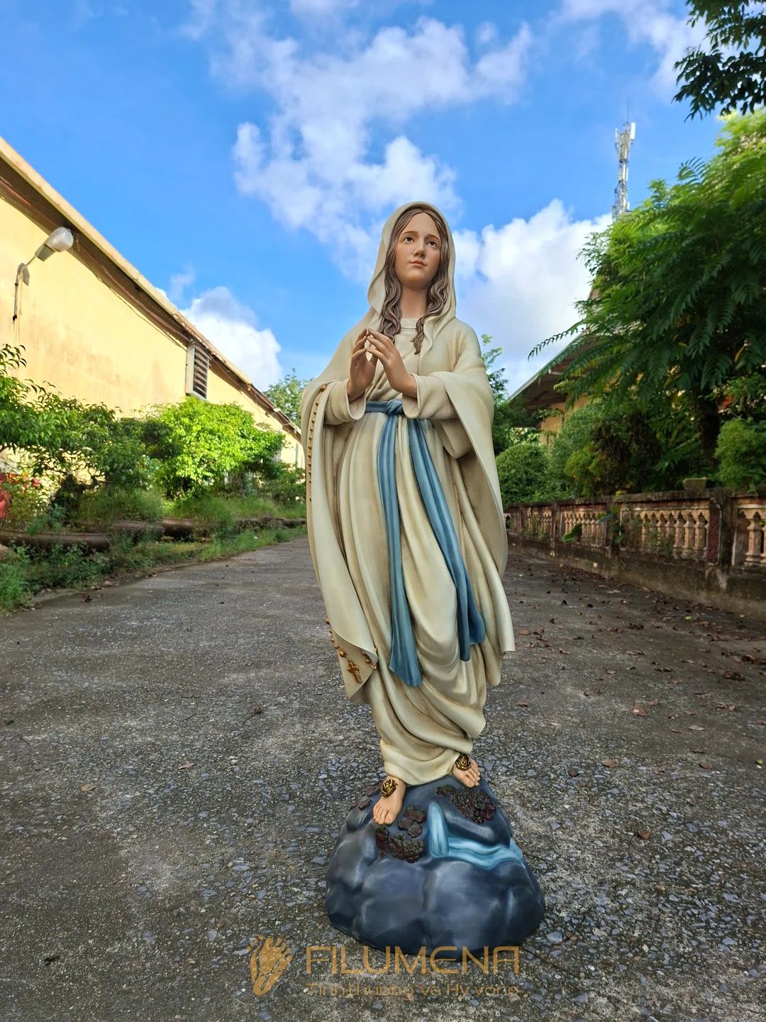 Tượng Đức Mẹ Lộ Đức cao 110 cm màu trắng