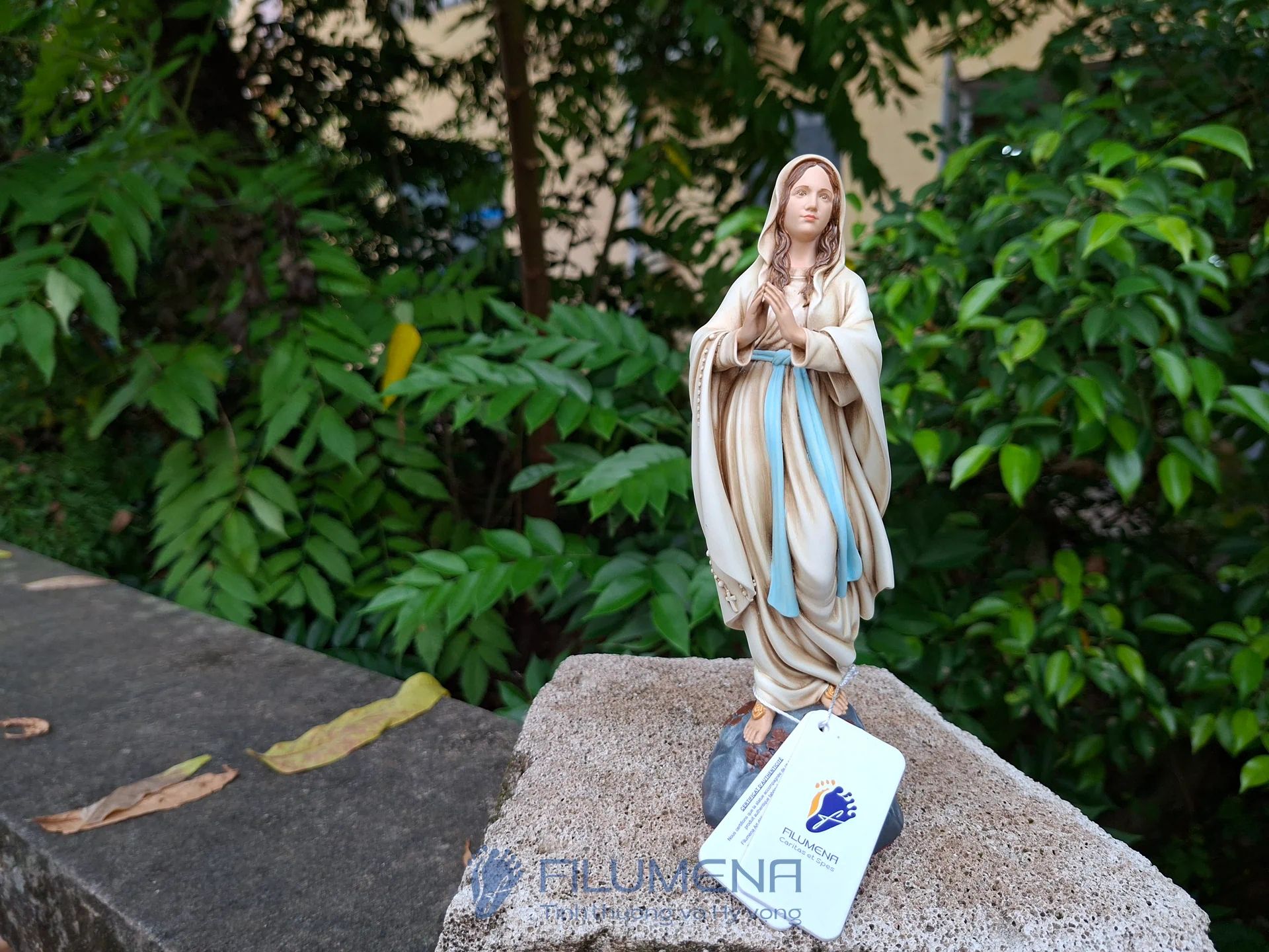 Tượng Đức Mẹ Lộ Đức cao 15 cm, 20 cm màu trắng