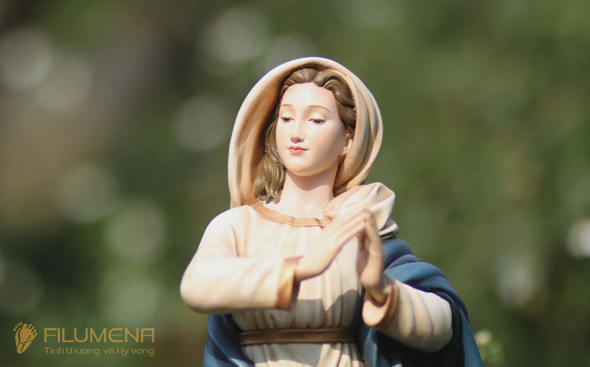 Tượng Đức Mẹ Vô Nhiễm Nguyên Tội cao 50 cm mã màu M1 bằng bột đá