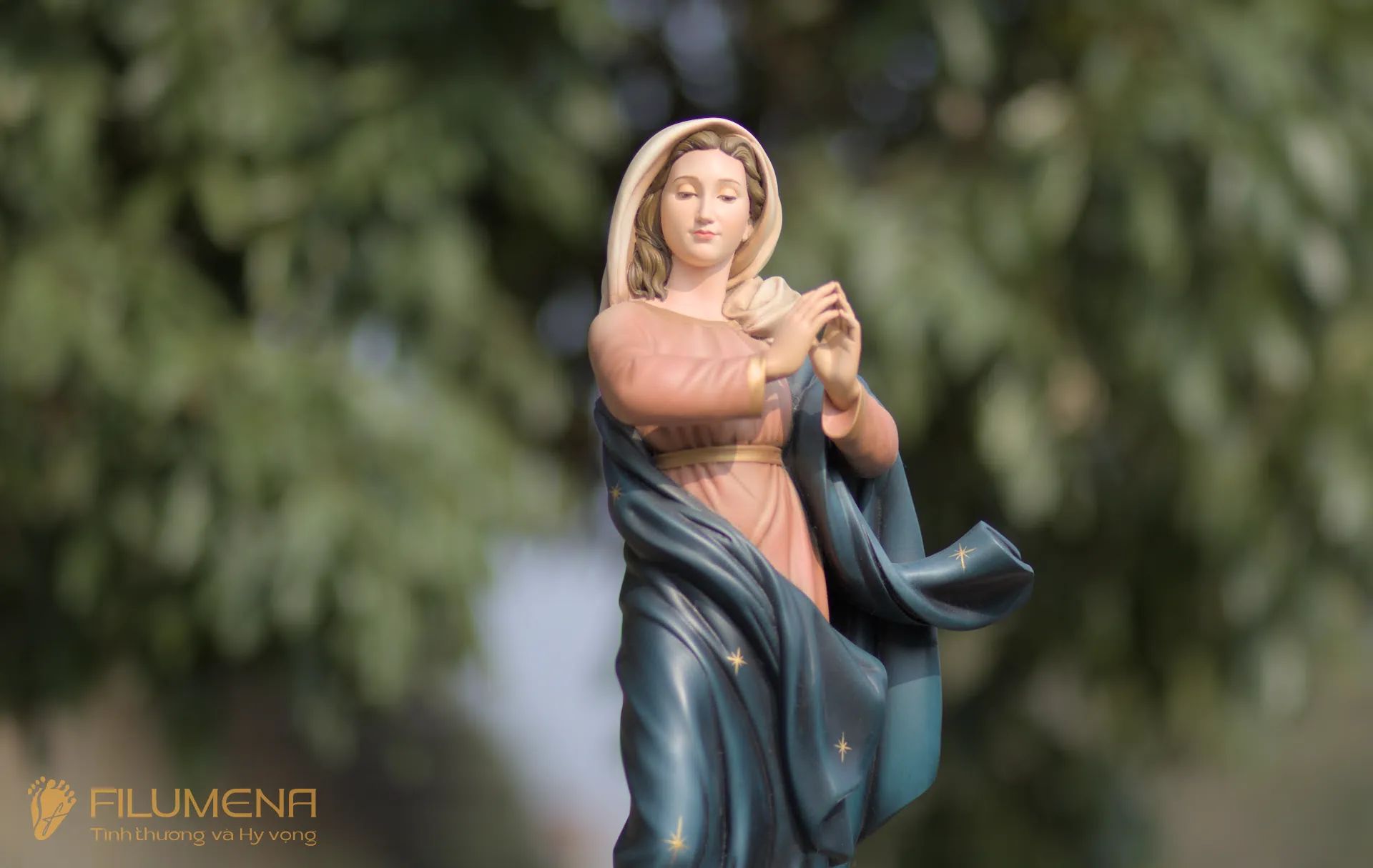 Tượng Đức Mẹ Vô Nhiễm Nguyên Tội cao 60 cm mã màu M2 bằng bột đá