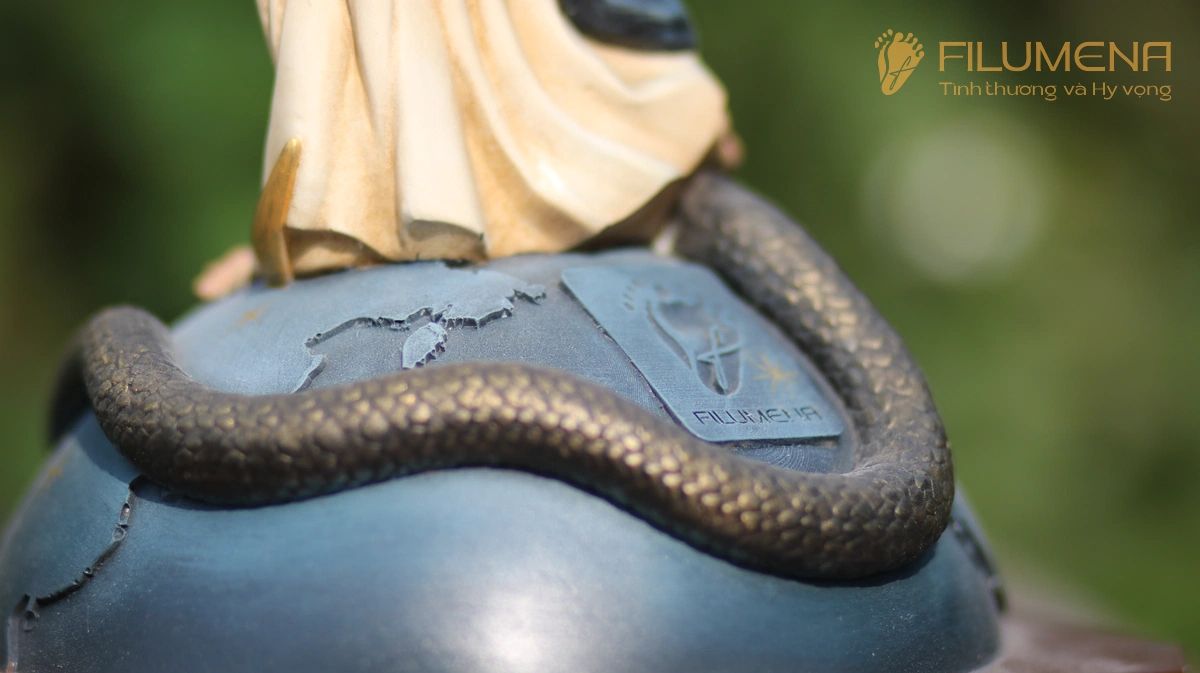 Bàn thờ Công giáo do Filumena sáng tác và sản xuất