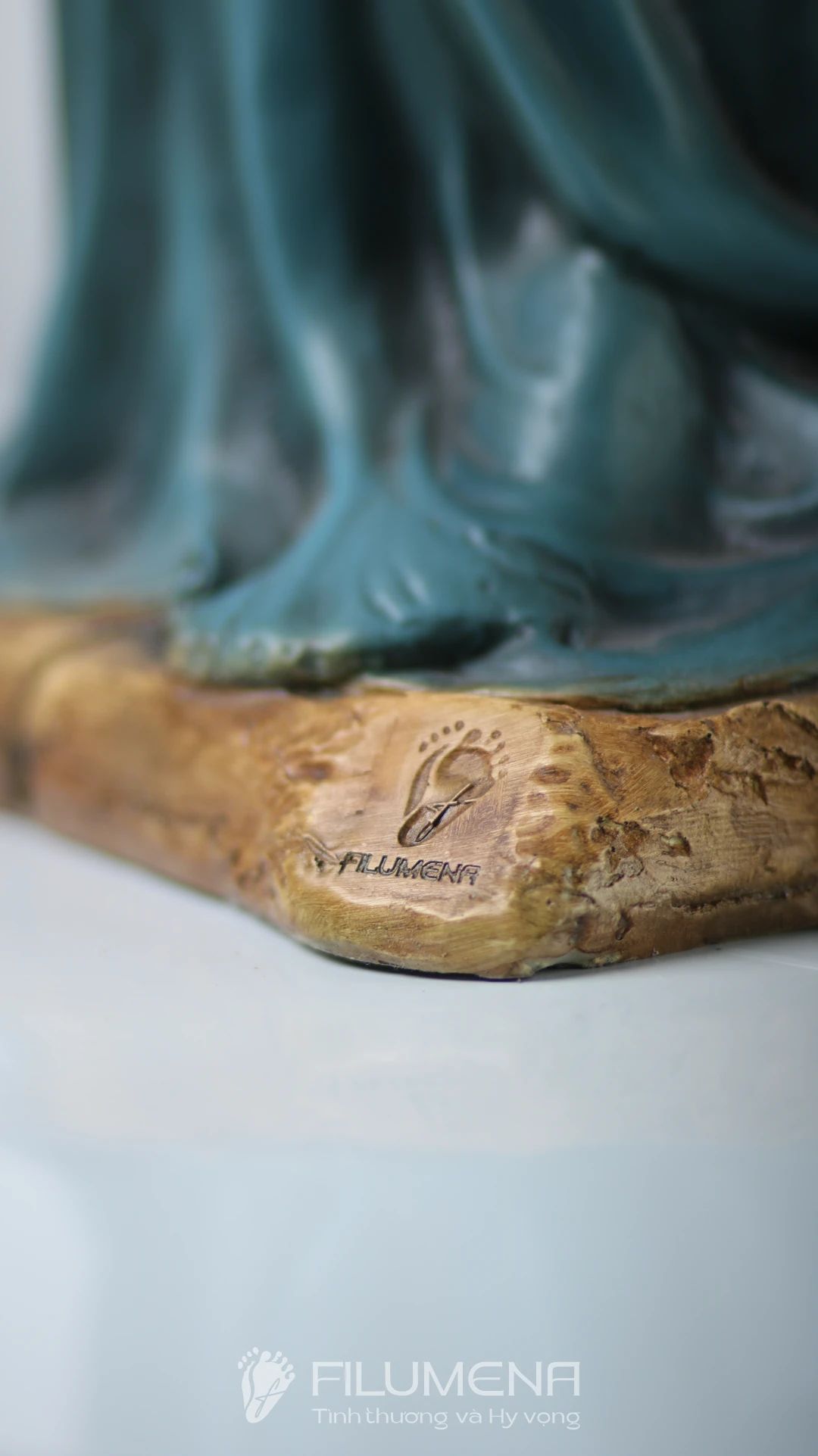 Bộ tượng Giáng sinh 50 cm 5 nhân vật tông màu sáng cổ điển