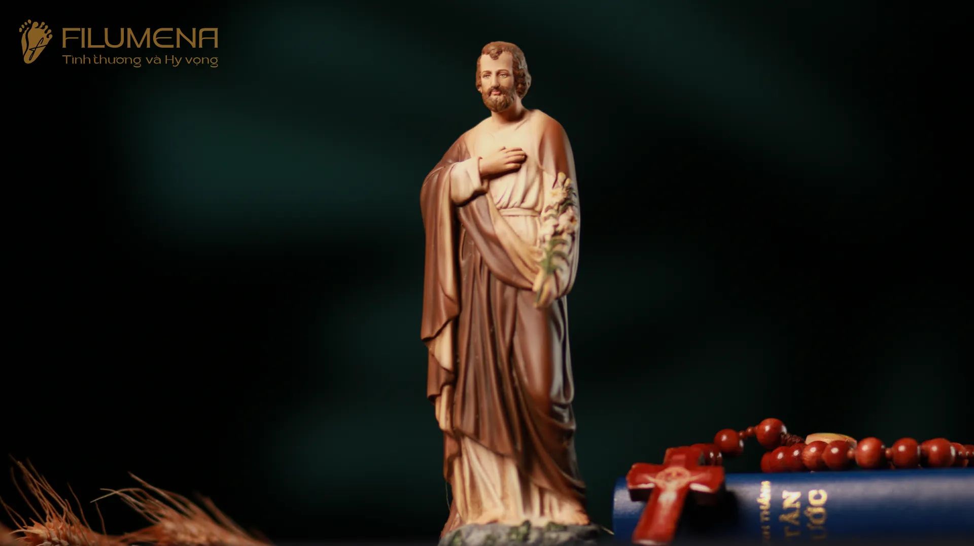 Tượng Thánh Giuse Hoa Huệ 15 cm, 20 cm màu nâu M1